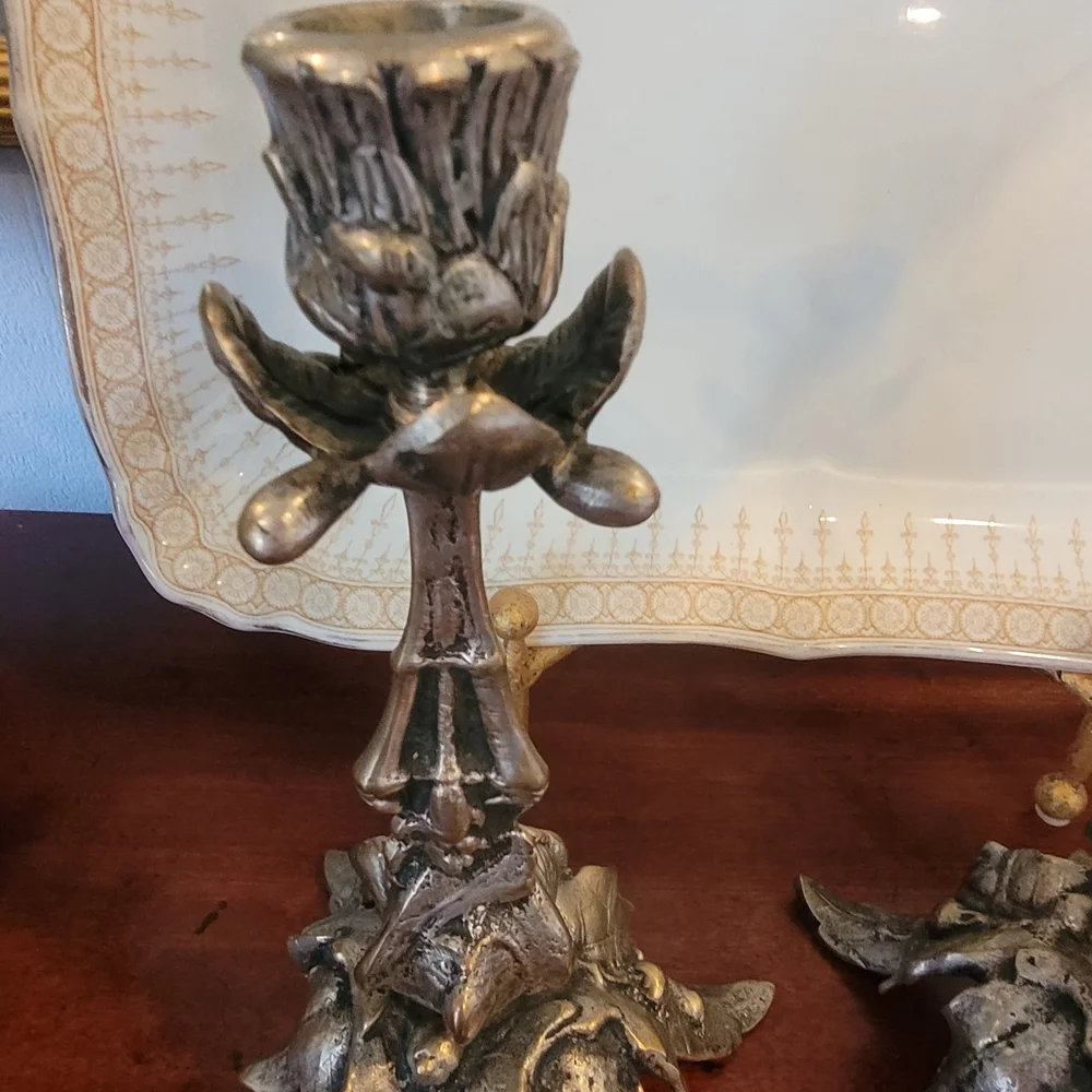 Art Nouveau Floral Vine Antique Bronze Spelter Candlesticks - Picture 5 of 9